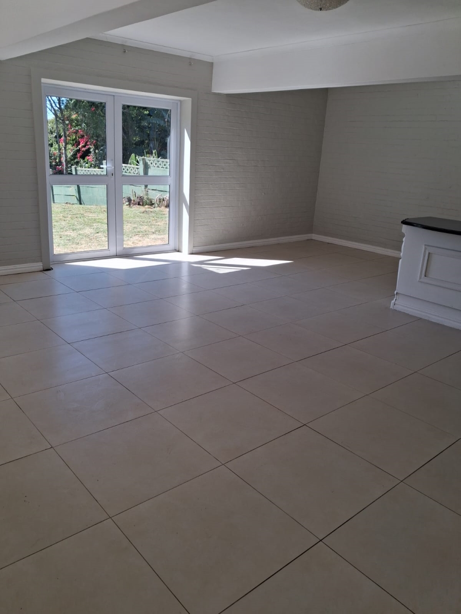 To Let 3 Bedroom Property for Rent in Vincent Heights Eastern Cape